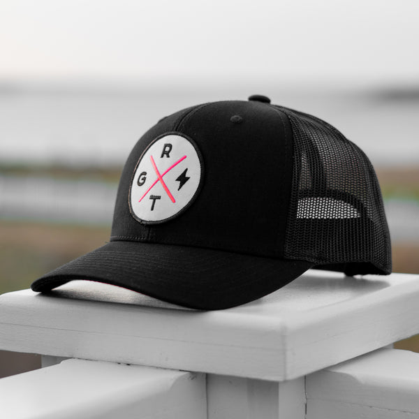 STRIKE - Black Mesh Trucker